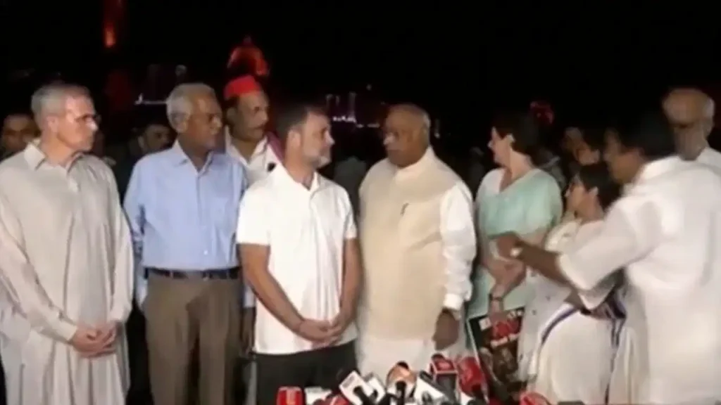 INDIA Alliance Leaders Meet President